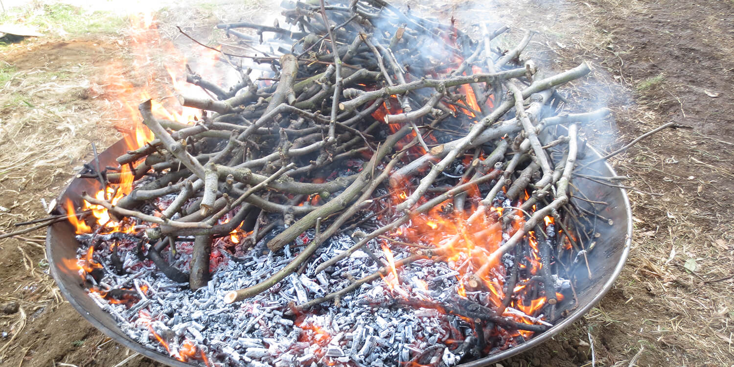 Forno per biochar con combustore senza fumo per carbonizzatore di antracite