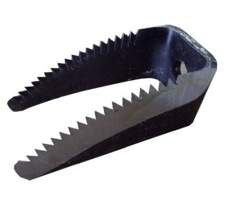 Kubota-Mähdrescher für Strohschneidemesser mit Sägezahn, Einzelloch