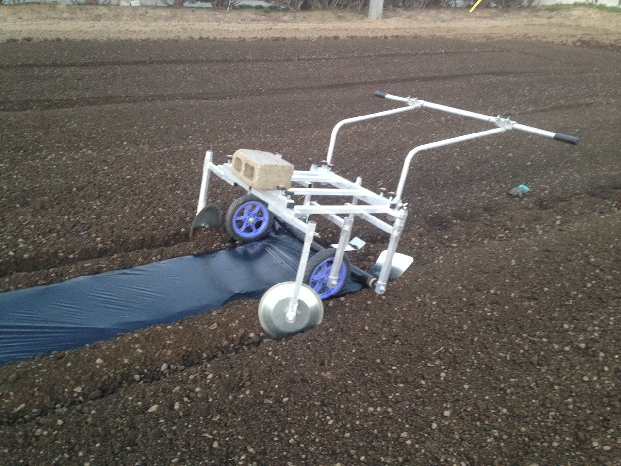 HARAX Manual Mulch Layer PT-1350