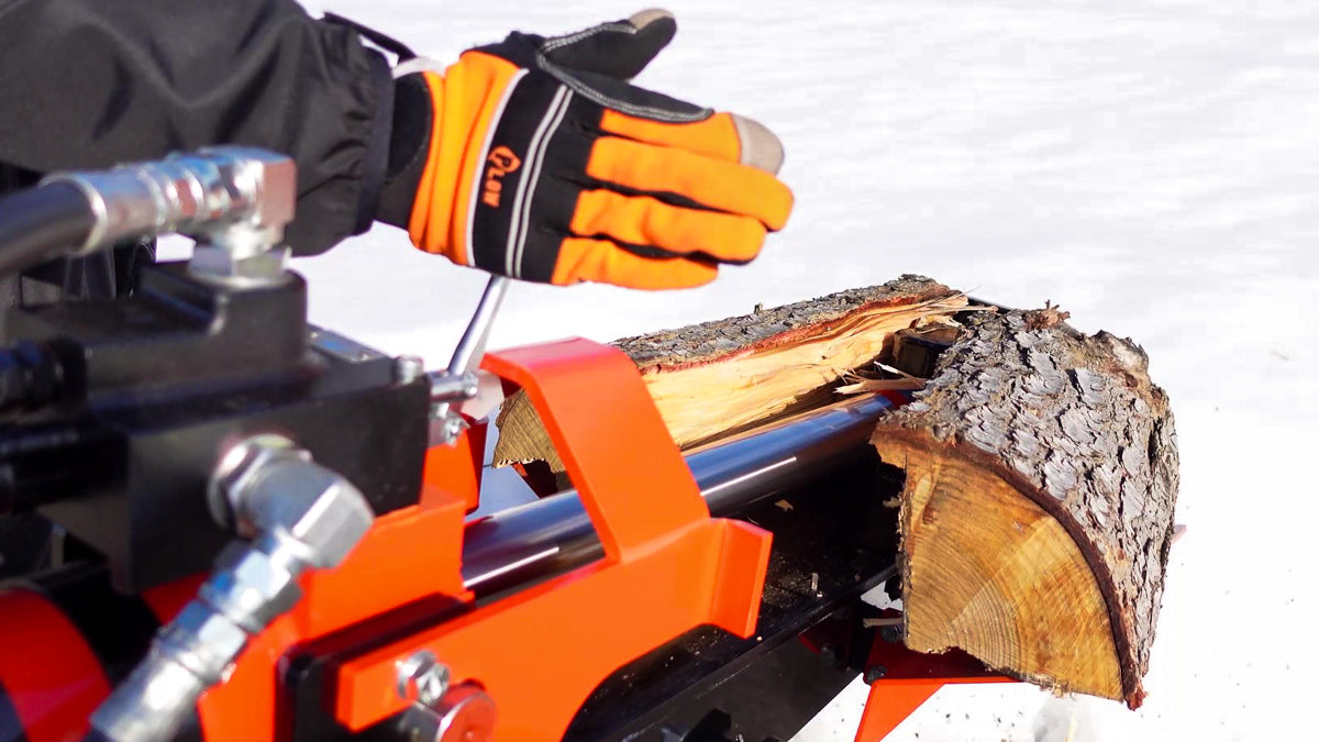PLOW Self-Propelled Wood Log Splitter with Crawler 18-ton Honda Engine